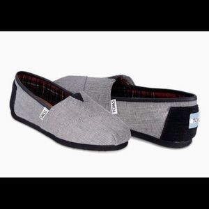 NWT Toms Black & White Micro Houndstooth Classics